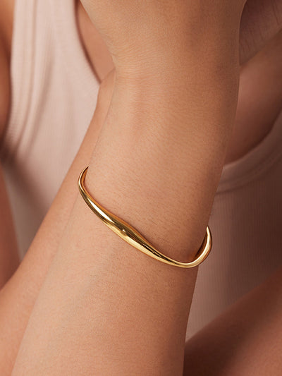 AMARE Bracelet Cuff Mobius en Or