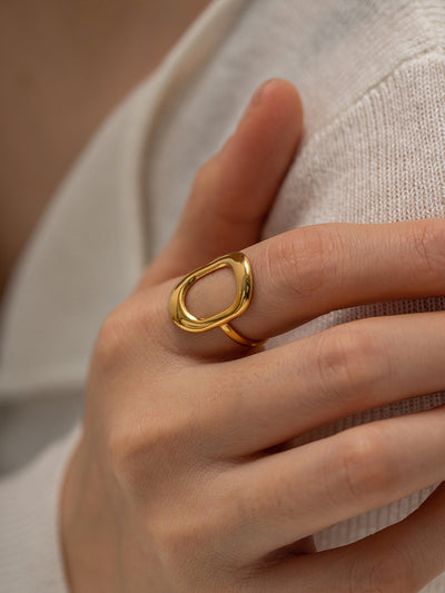 AMARE Bague Fenêtre Minimaliste Dorée