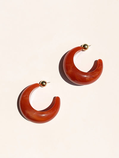 AMARE Boucles d'Oreilles Crescent Lune Acrylique Rouge