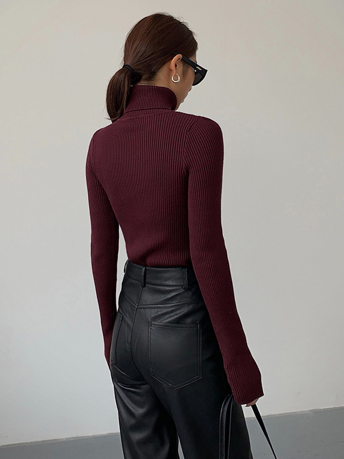 Haut en tricot slim à col roulé minimaliste 