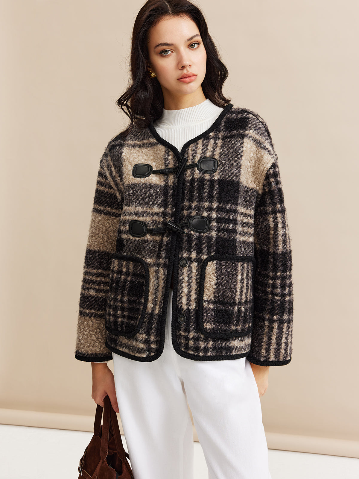 Manteau en tweed à carreaux avec bordure contrastante 