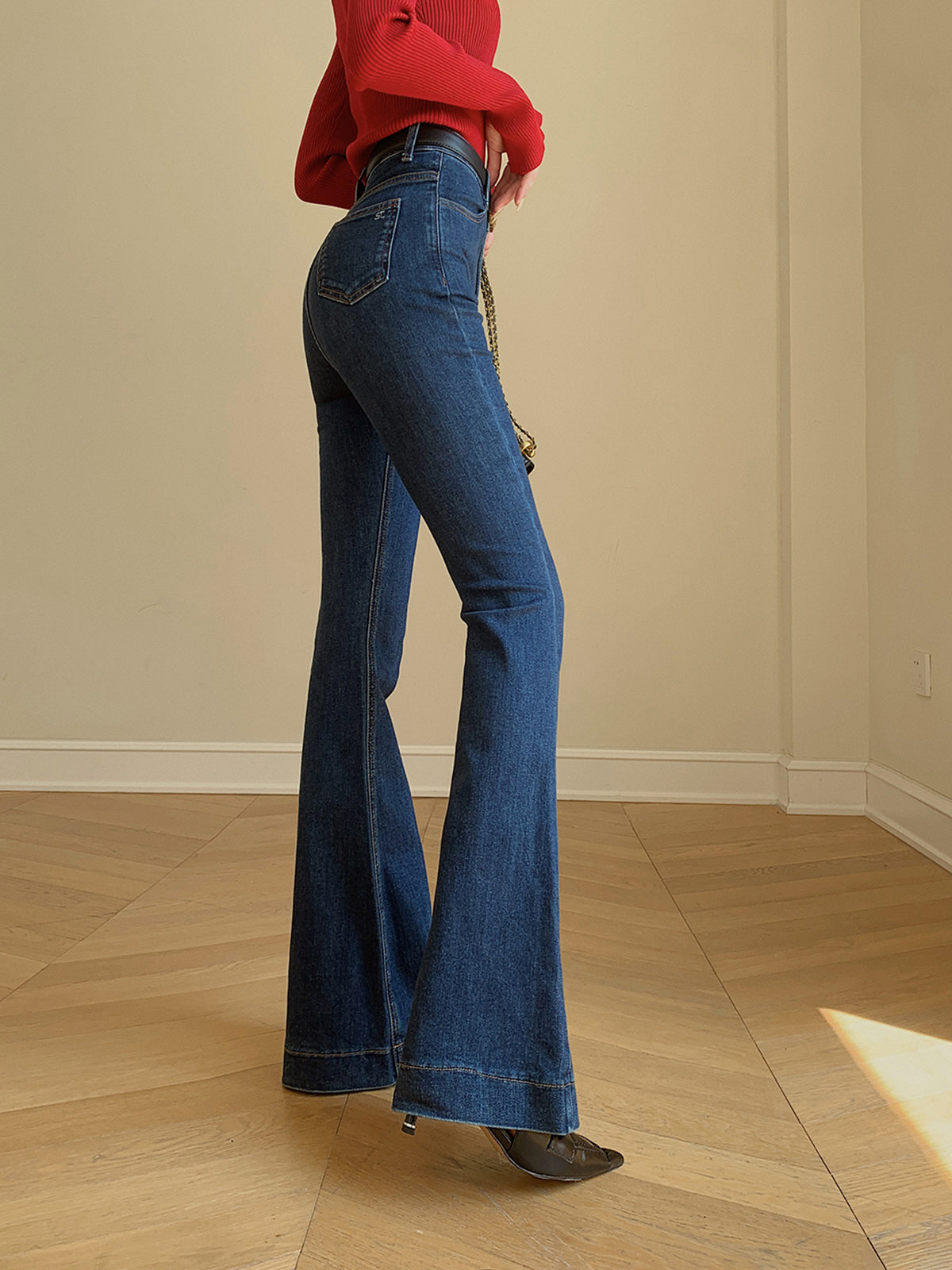 Jean slim bootcut en denim sans ceinture 