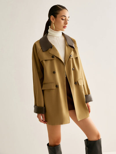 Trench-coat à boutons et bordures contrastées 