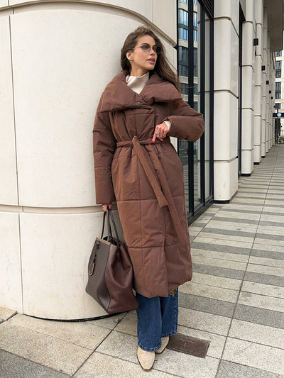 Manteau d'hiver long matelassé avec ceinture 