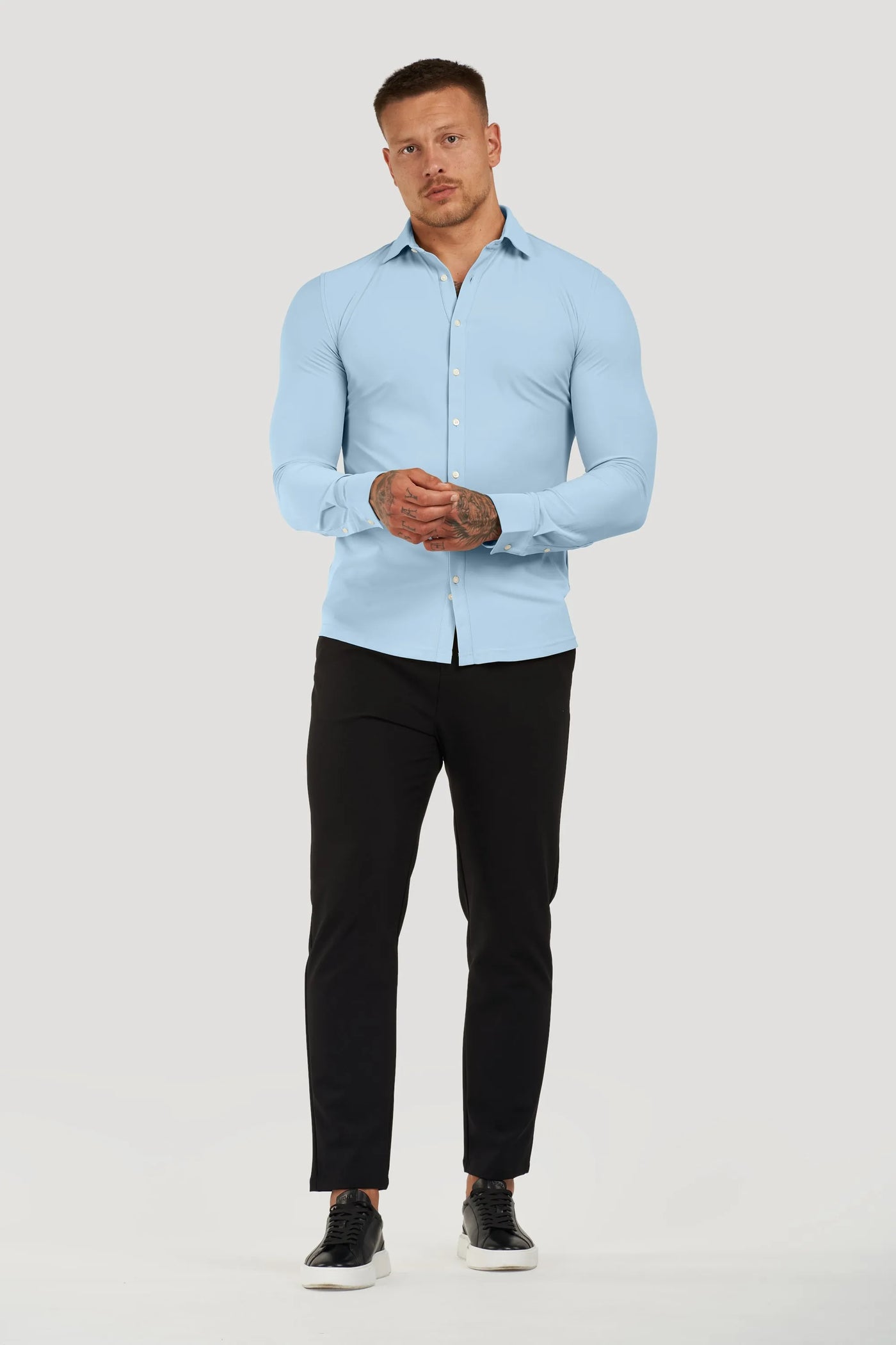 LA CHEMISE ATHLÉTIQUE STRETCH