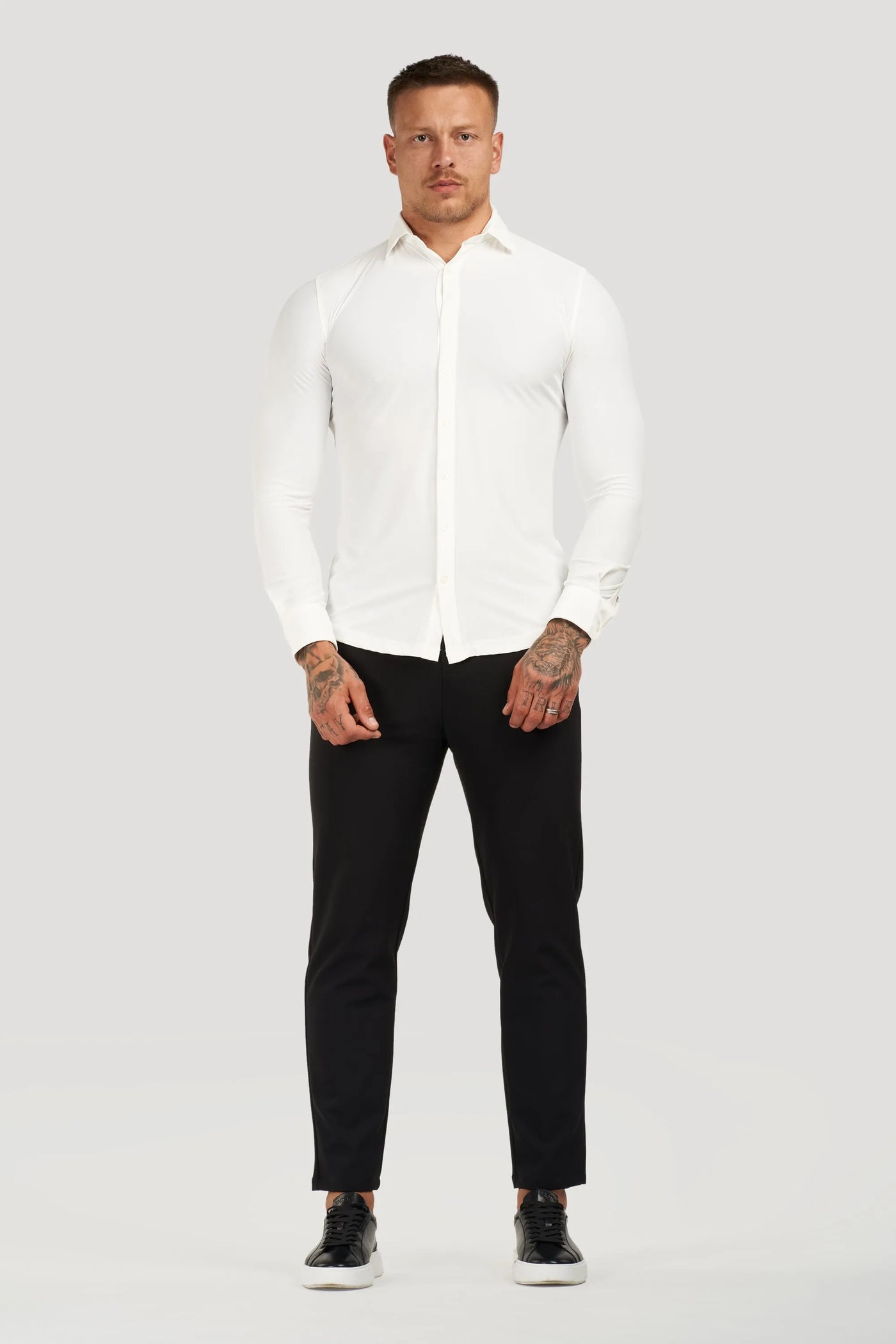 LA CHEMISE ATHLÉTIQUE STRETCH