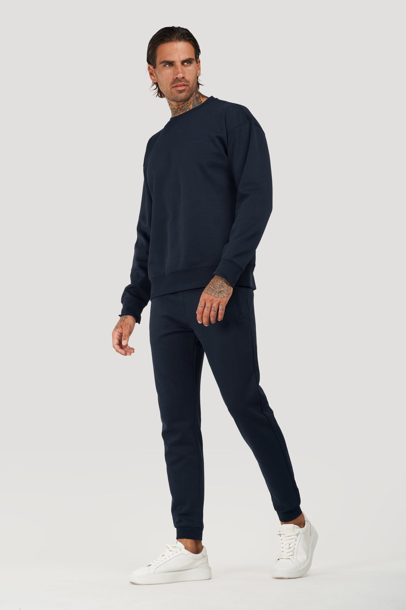 LE PULL COL ROND RELAXÉ